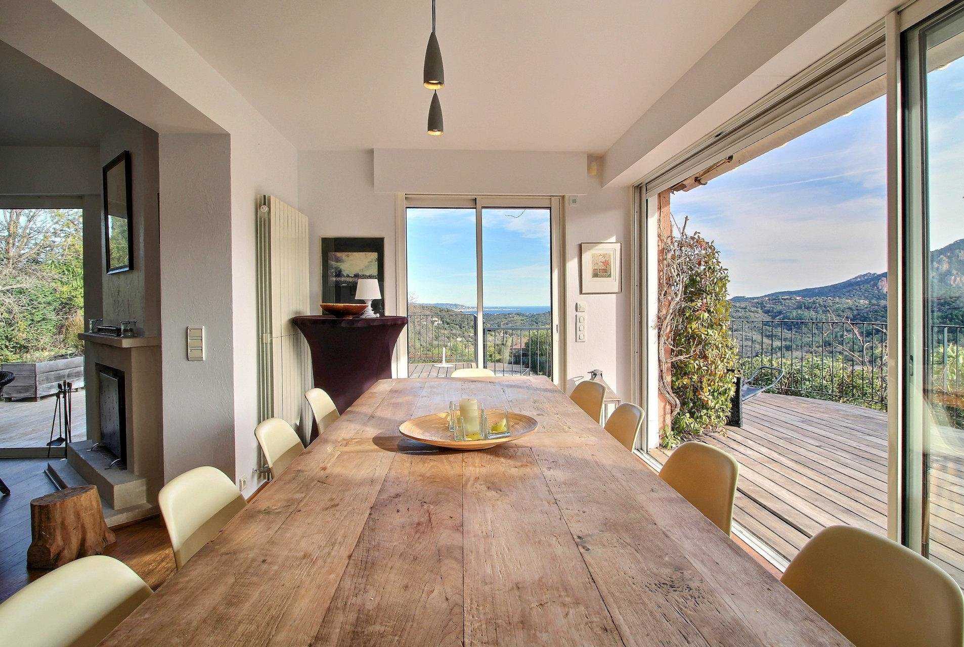집 에 Les Adrets de Lesterel, Provence-Alpes-Cote d'Azur 10030150