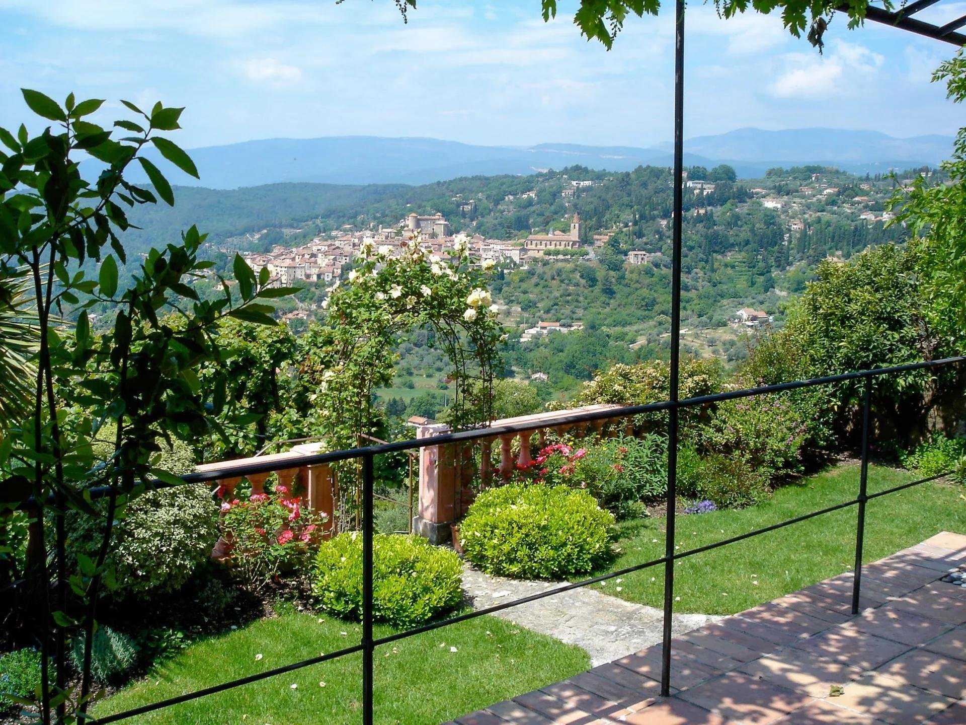 Hus i Montauroux, Provence-Alpes-Cote d'Azur 10030179