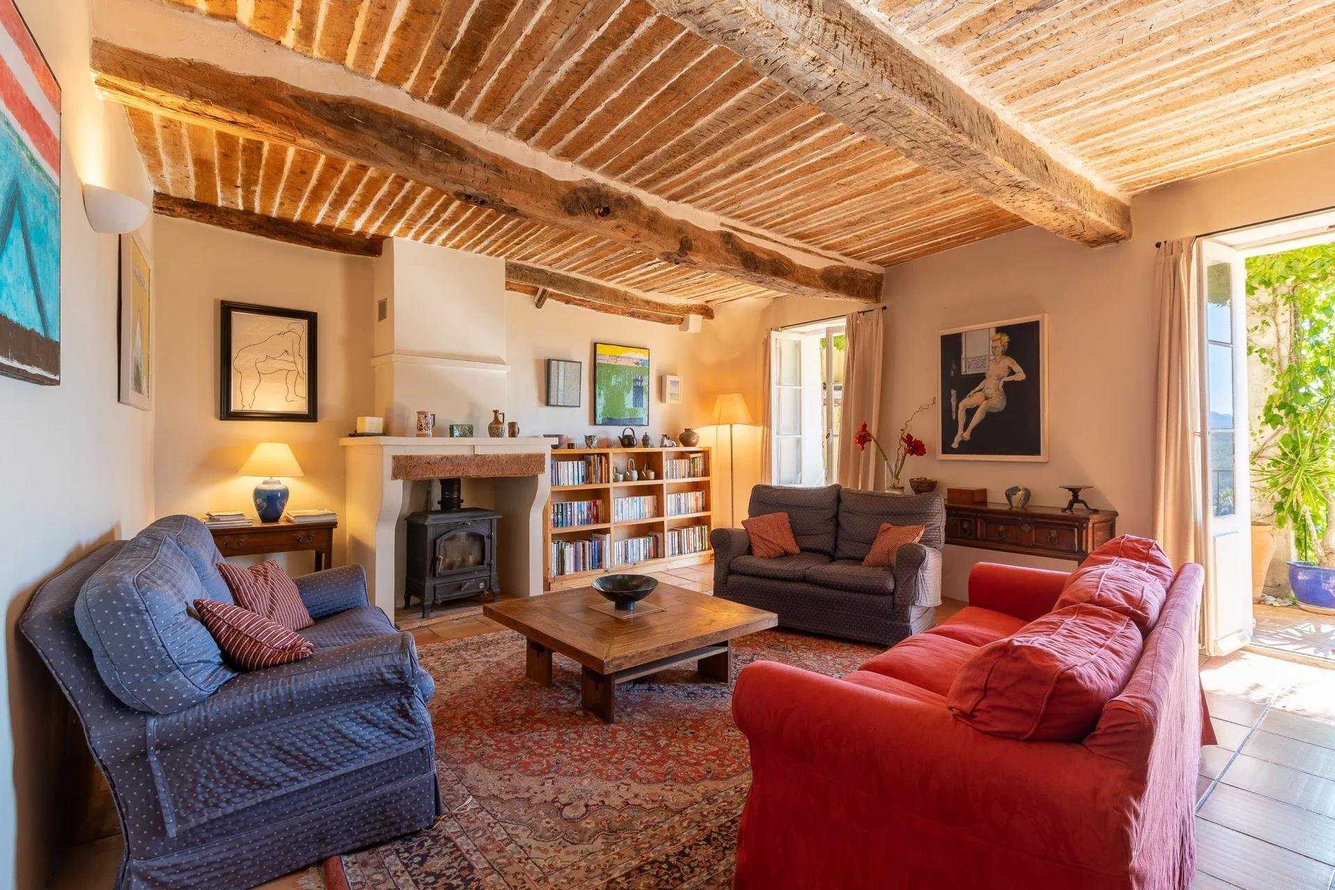 casa no Montauroux, Provença-Alpes-Costa Azul 10030179
