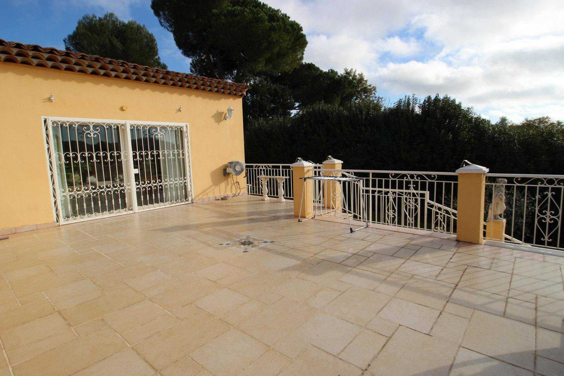 Hus i Antibes, Provence-Alpes-Cote d'Azur 10030210