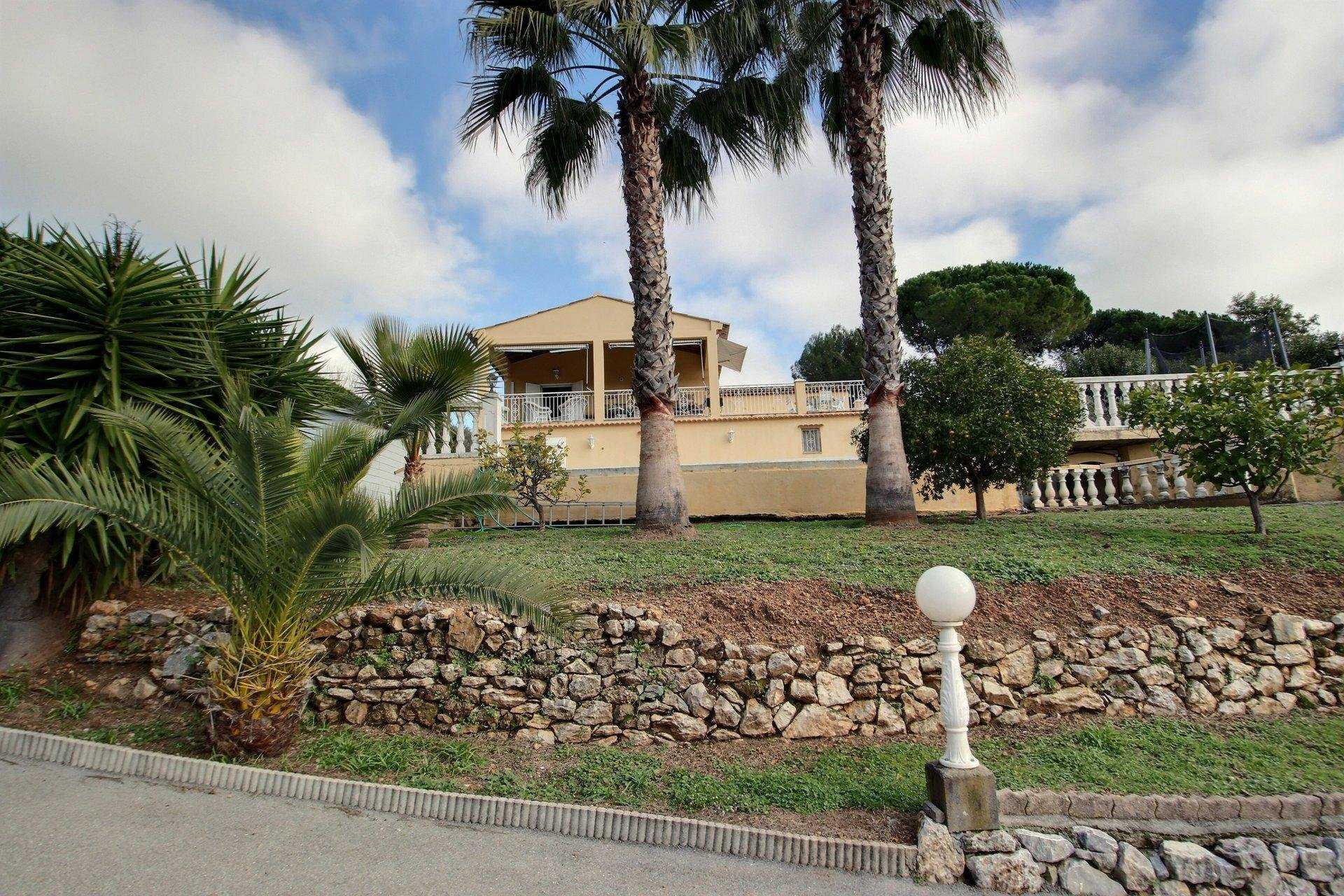 Haus im Antibes, Provence-Alpes-Côte d'Azur 10030210