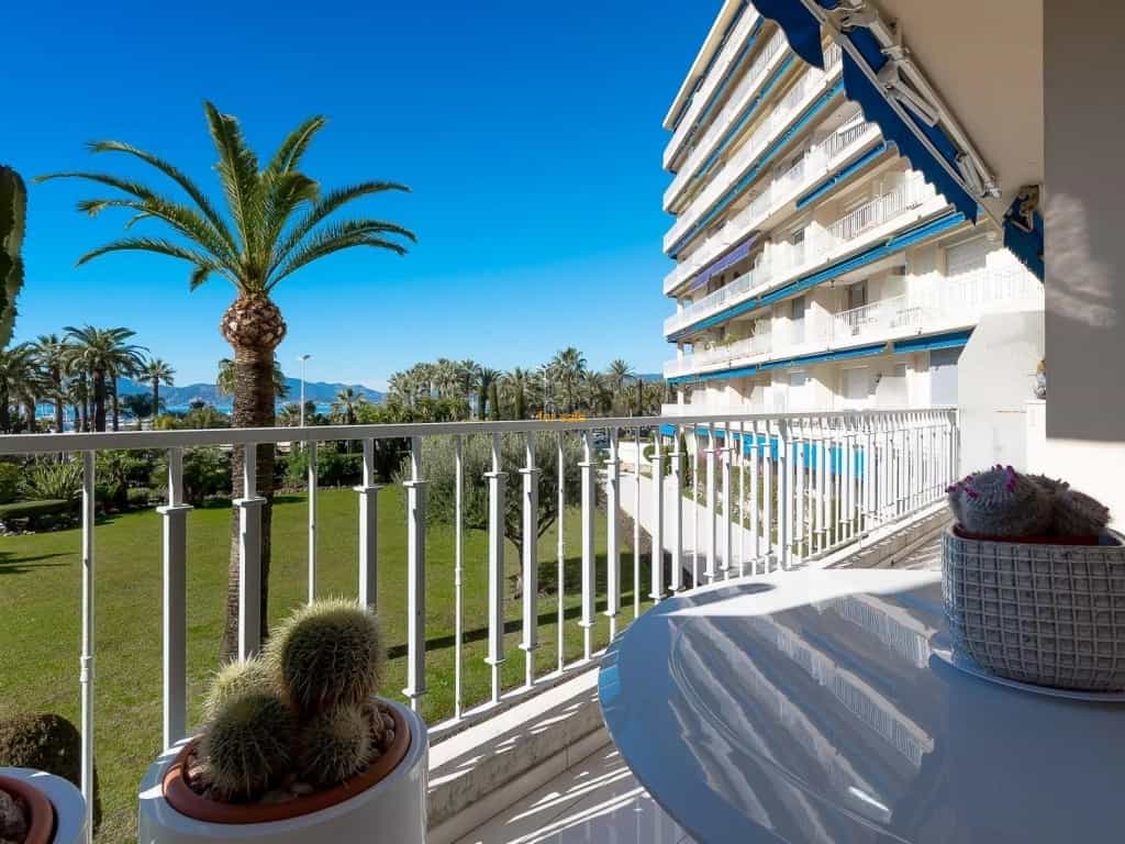 Condominio nel Cannes, Provenza-Alpi-Costa Azzurra 10030257