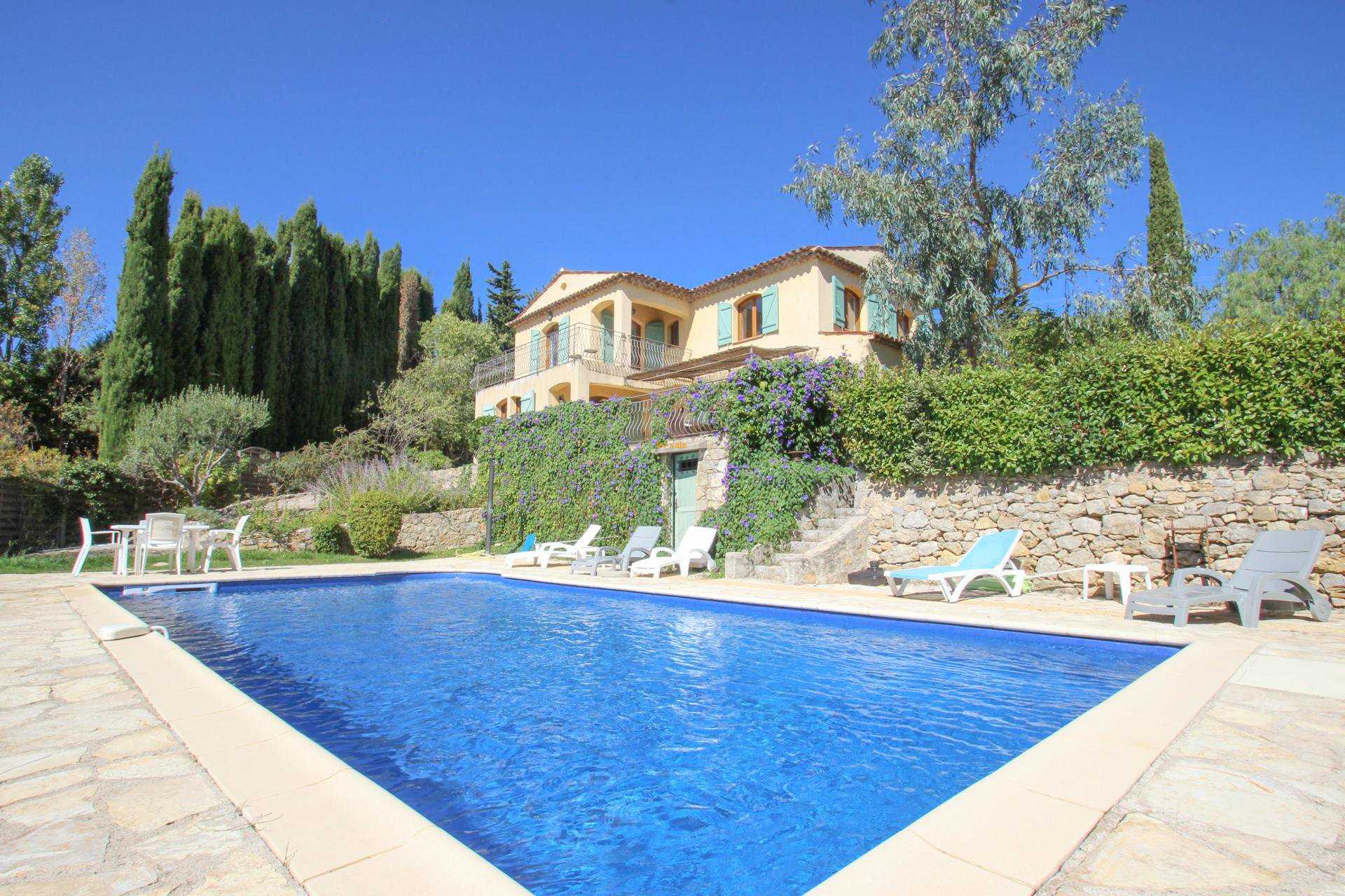 Rumah di Fayence, Provence-Alpes-Cote d'Azur 10030274