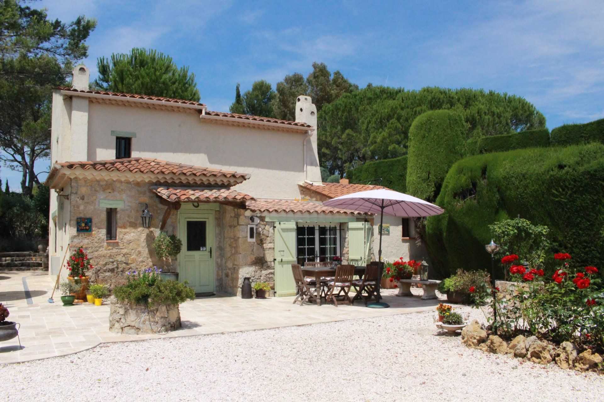 Casa nel Mouans-Sartoux, Provence-Alpes-Cote d'Azur 10030278