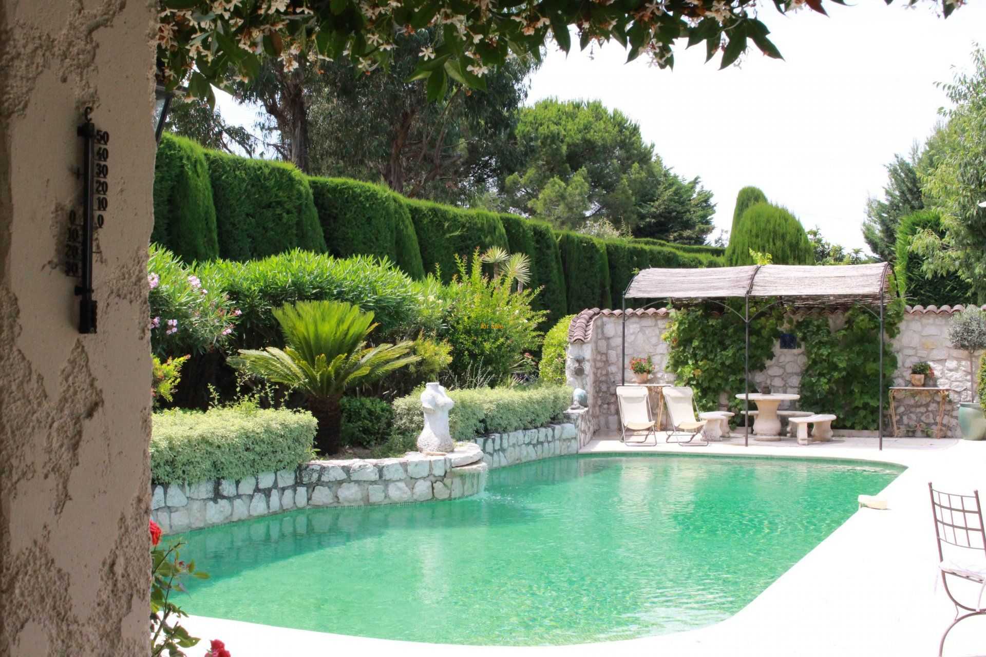 Rumah di Mouans-Sartoux, Provence-Alpes-Cote d'Azur 10030278