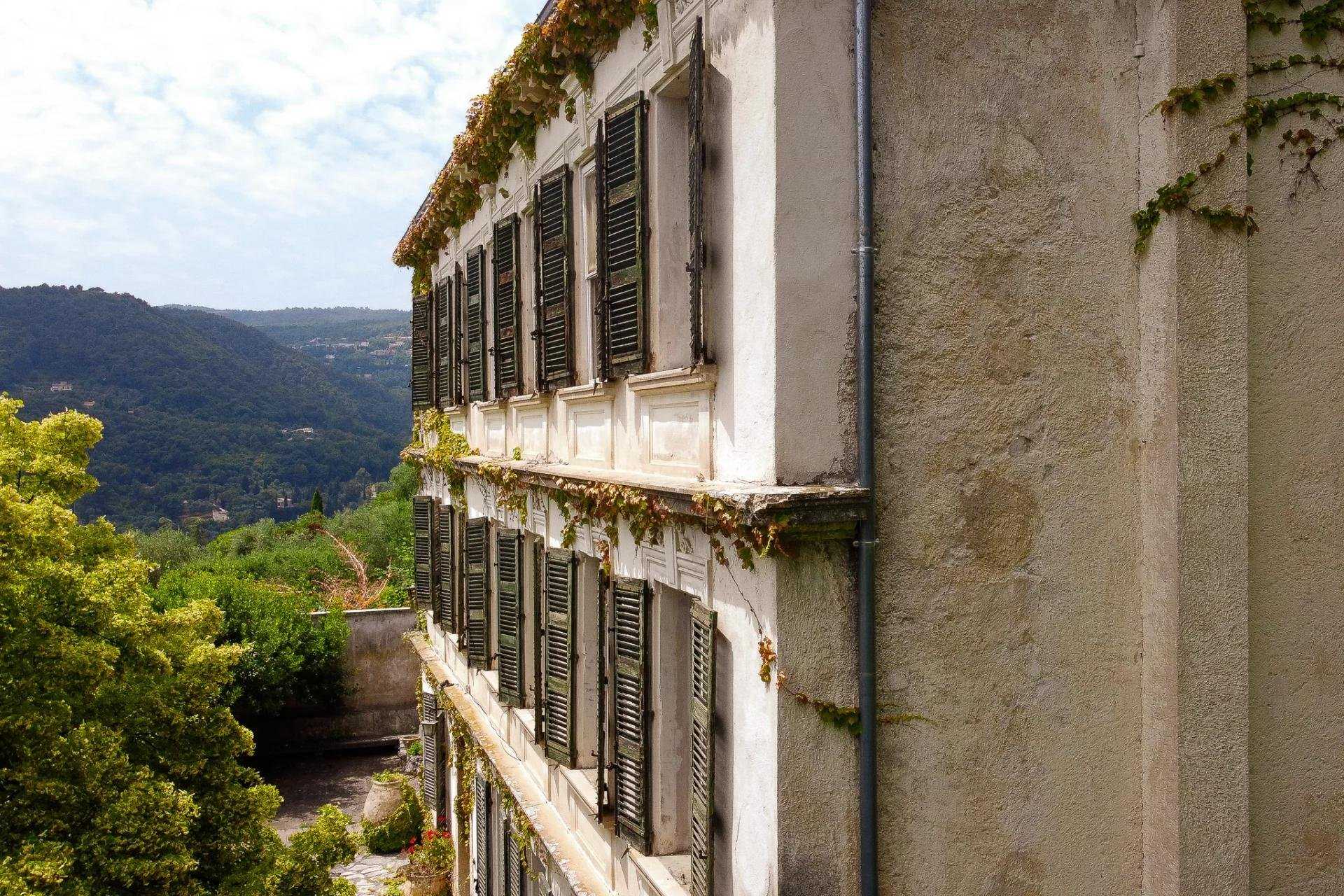 房子 在 Grasse, Provence-Alpes-Cote d'Azur 10030288