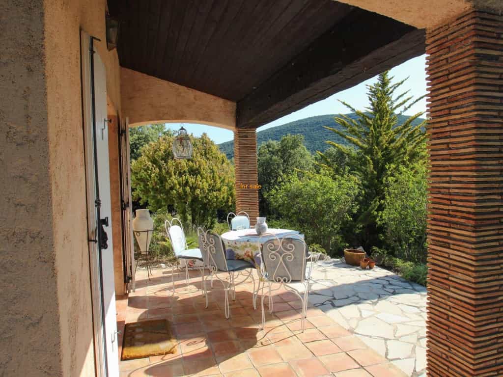rumah dalam Mons, Provence-Alpes-Cote d'Azur 10030295