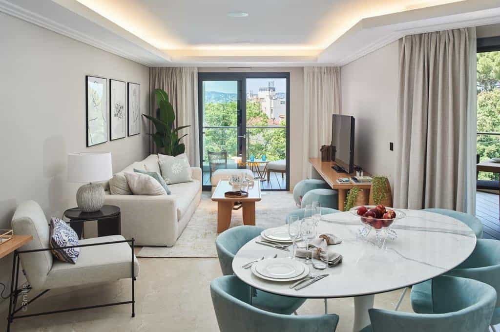 Condominium in Juan-les-Pins, Provence-Alpes-Cote d'Azur 10030301