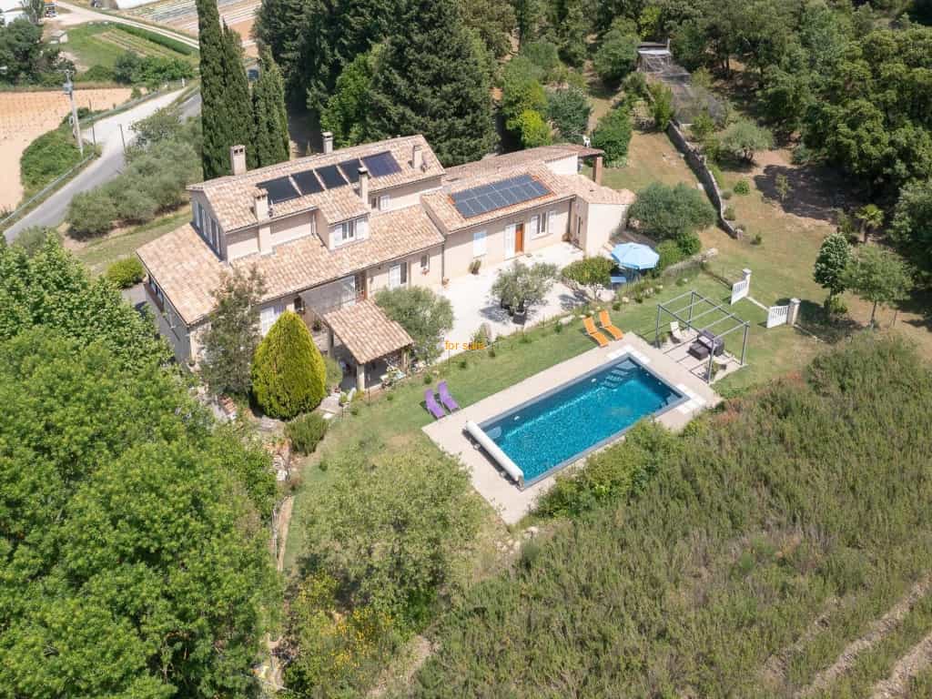 Rumah di Korens, Provence-Alpes-Cote d'Azur 10030302