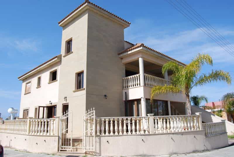 Haus im Empa, Pafos 10030400