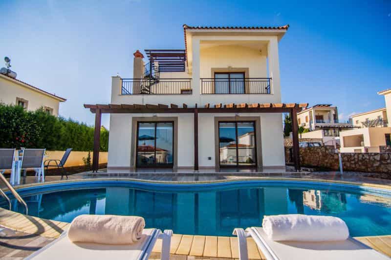 House in Athienou, Larnaka 10030480