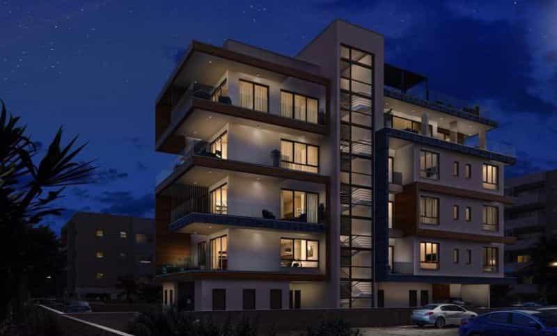 Condominium in Germasogeia, Limassol 10030510