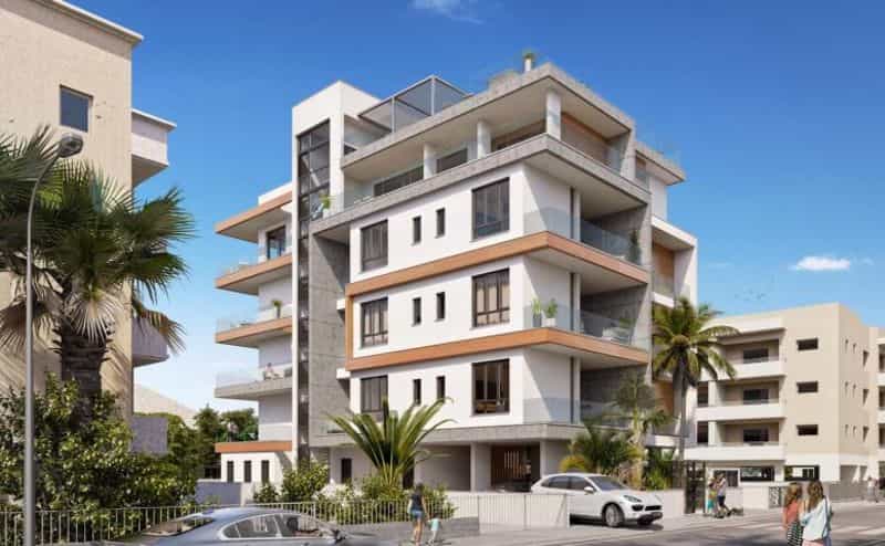Condominium in Germasogeia, Limassol 10030510