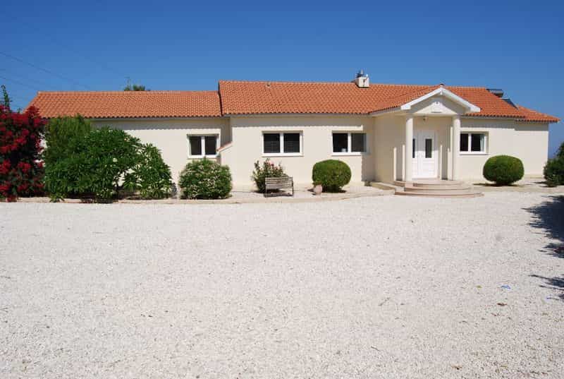 жилой дом в Skoulli, Paphos 10030520