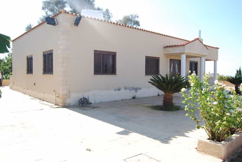 loger dans Kissonerga, Paphos 10030521