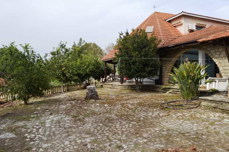 بيت في Skarinou, Larnaca 10030528