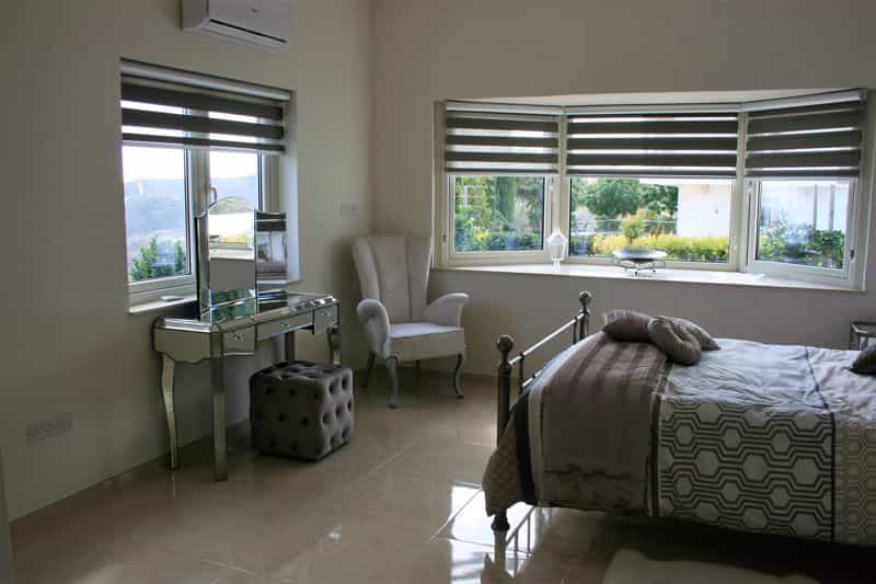 Talo sisään Kato Drys, Larnaca 10030754