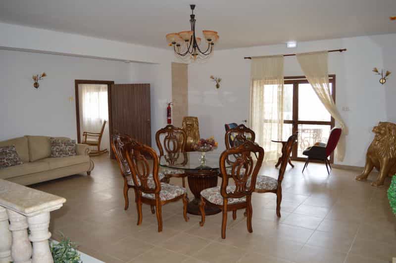 Hus i Dherynia, Famagusta 10030763