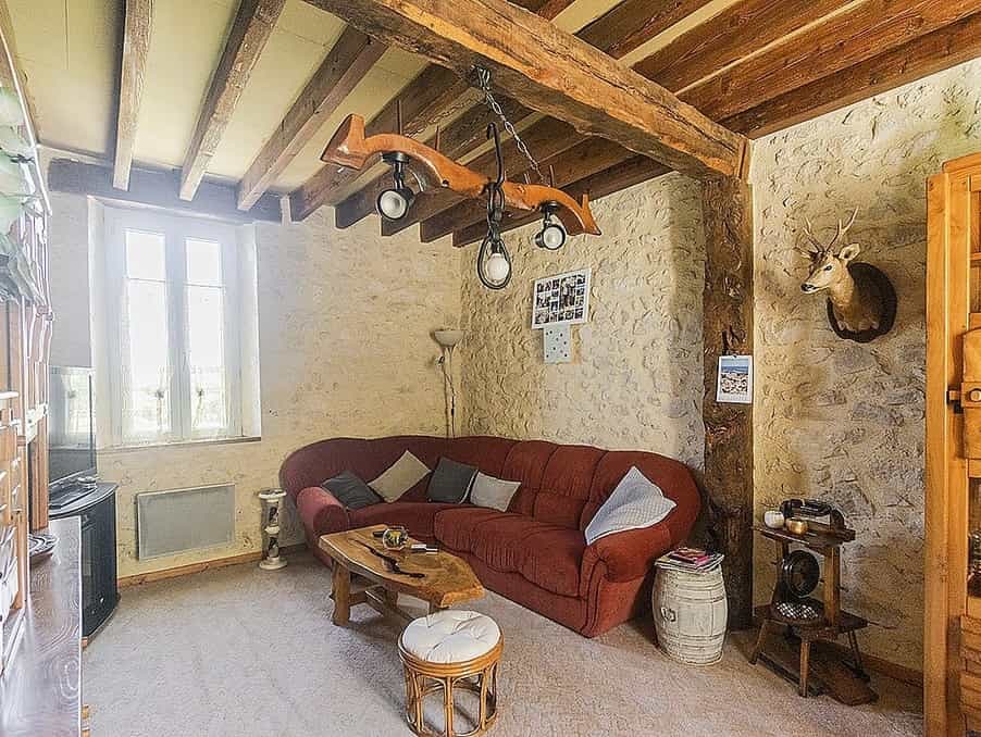 Talo sisään Eymet, Nouvelle-Aquitaine 10030953
