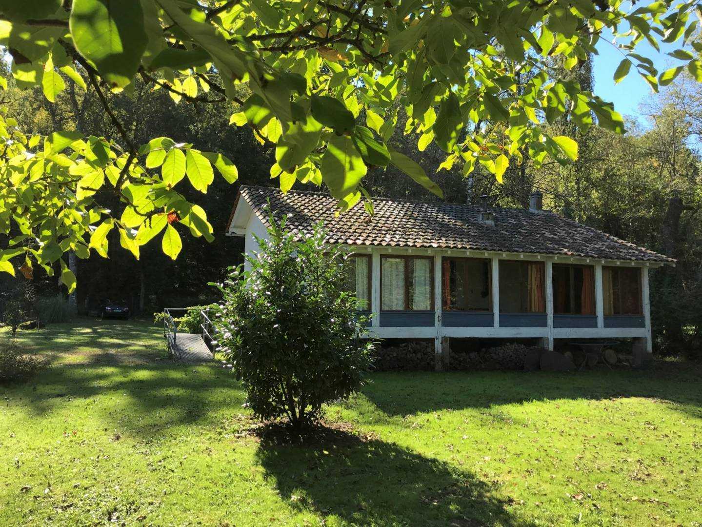 بيت في Parcoul-Chenaud, Nouvelle-Aquitaine 10030960