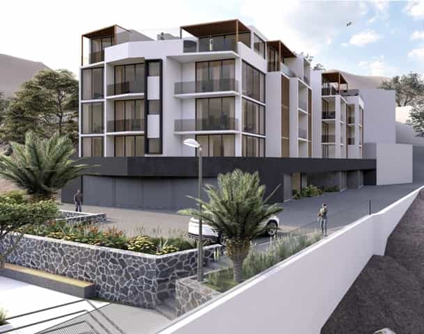 Condominium in Madeiral, Sao Vicente 10030991