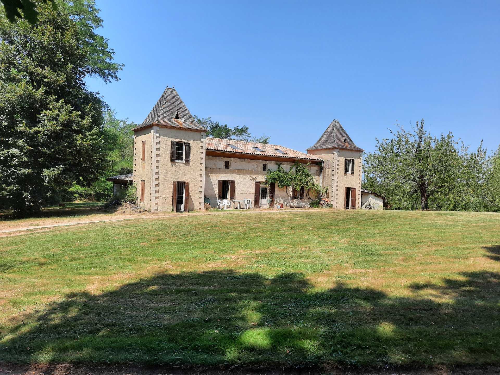 House in Labretonie, Nouvelle-Aquitaine 10031167