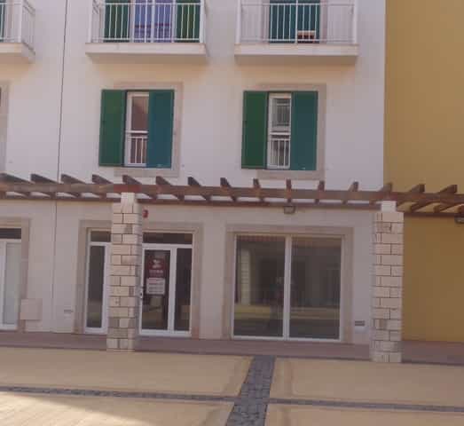 Condominium in VIla Verde,  10031170