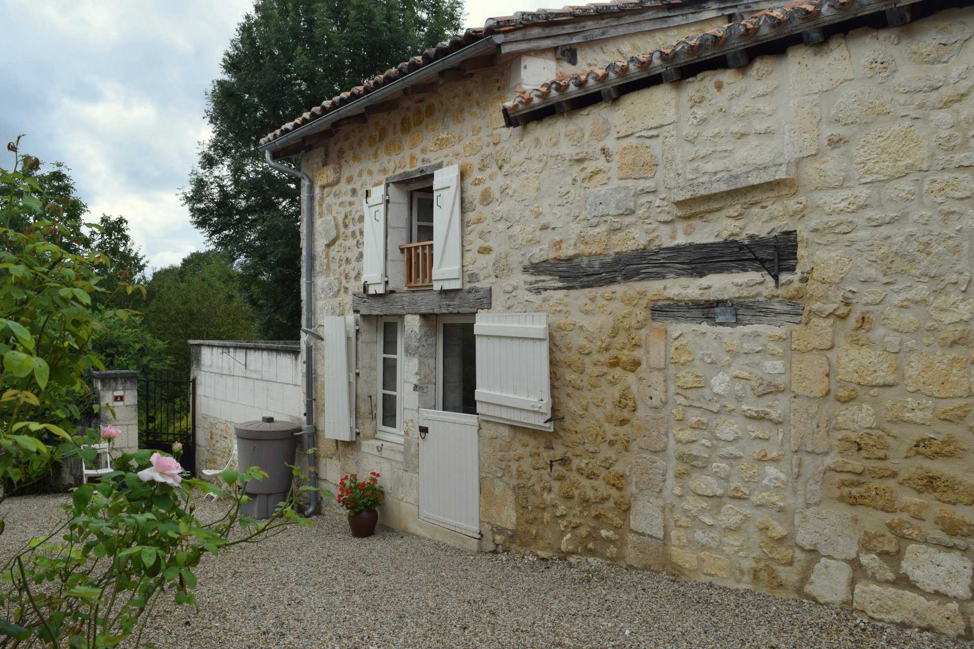 σπίτι σε Vieux-Mareuil, Nouvelle-Aquitaine 10031185