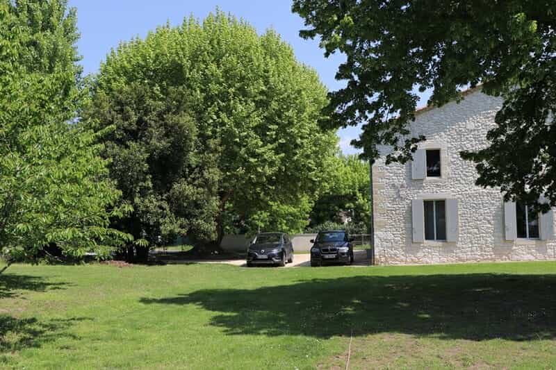 Hus i Saint-Philippe-du-Seignal, Nouvelle-Aquitaine 10031205