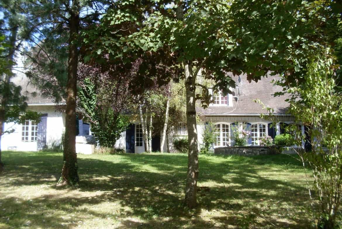 casa no Lauzun, Nouvelle-Aquitaine 10031235