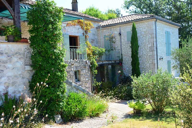 Rumah di Bergerac, Nouvelle-Aquitaine 10031302