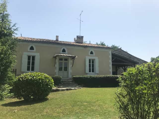 rumah dalam Lauzun, Nouvelle-Aquitaine 10031325