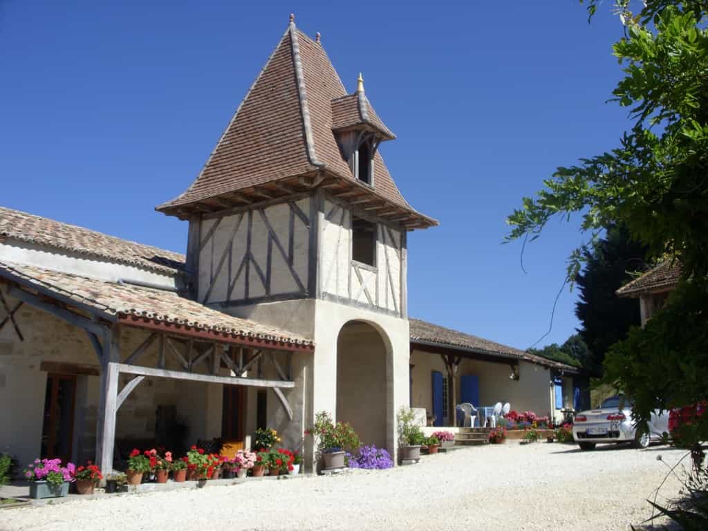 House in Lauzun, Nouvelle-Aquitaine 10031329