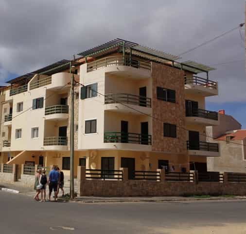 House in Espargos, Sal 10031340