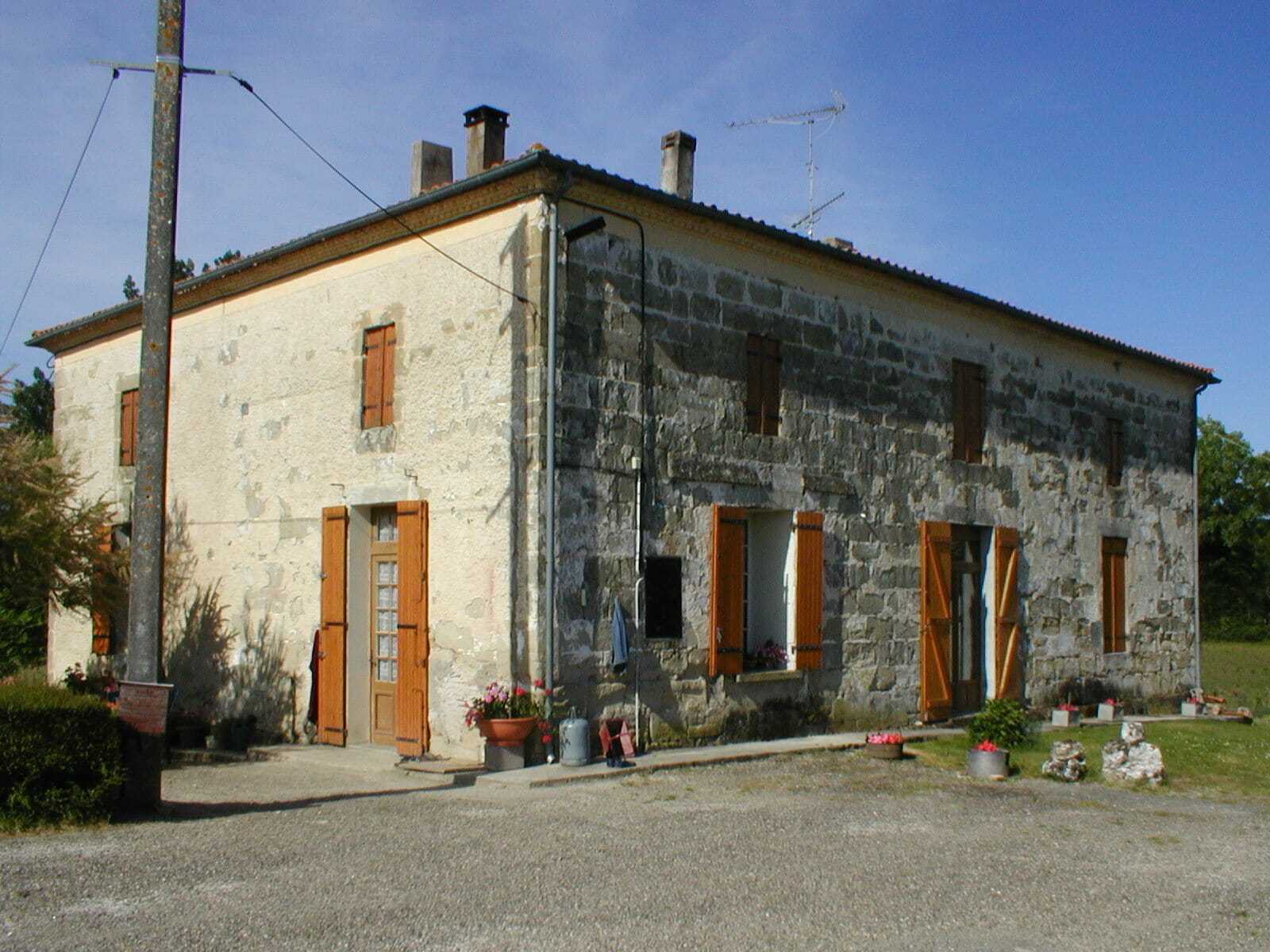 σπίτι σε Tombeboeuf, Nouvelle-Aquitaine 10031425