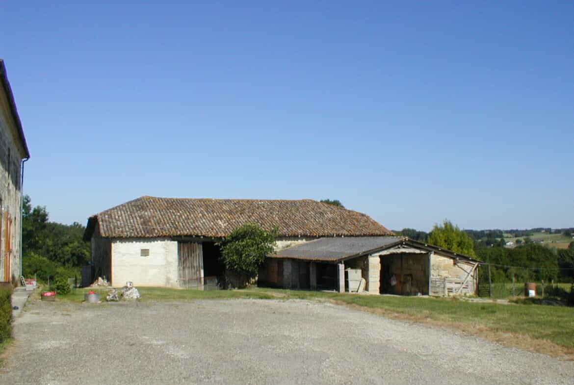 Talo sisään Tombeboeuf, Nouvelle-Aquitaine 10031425