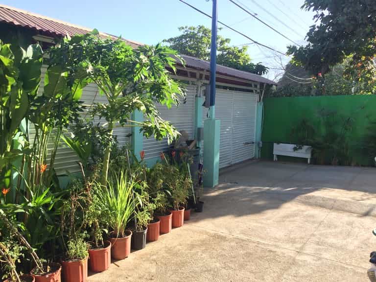 House in Comunidad, Guanacaste 10031457