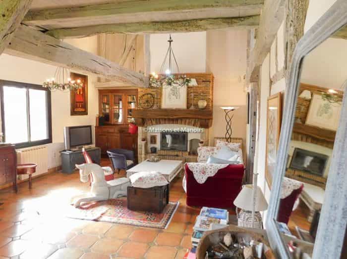 بيت في Cazaubon, Occitanie 10031461