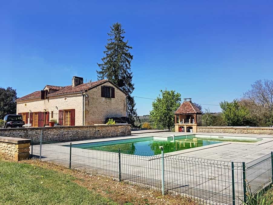 Huis in Sainte-Foy-de-Longas, Nouvelle-Aquitanië 10031576