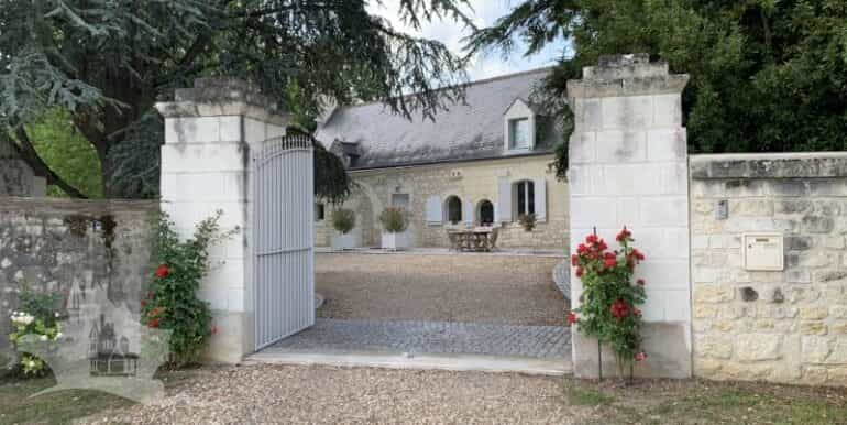 σπίτι σε Chinon, Centre-Val de Loire 10031623