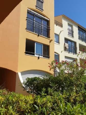 Condominio en El Cabo de Agde, Occitania 10031850