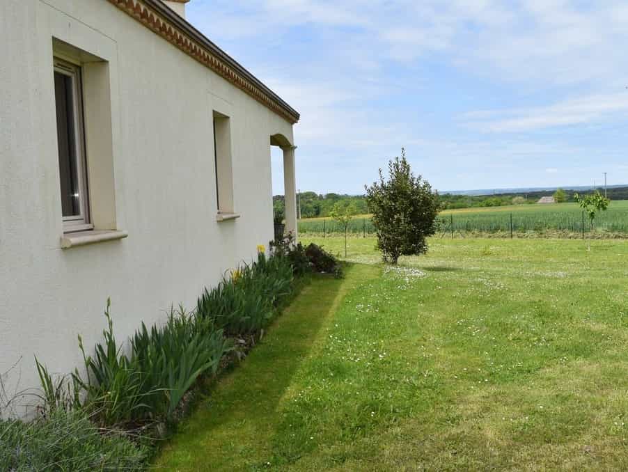 Huis in Issigeac, Nouvelle-Aquitaine 10031853