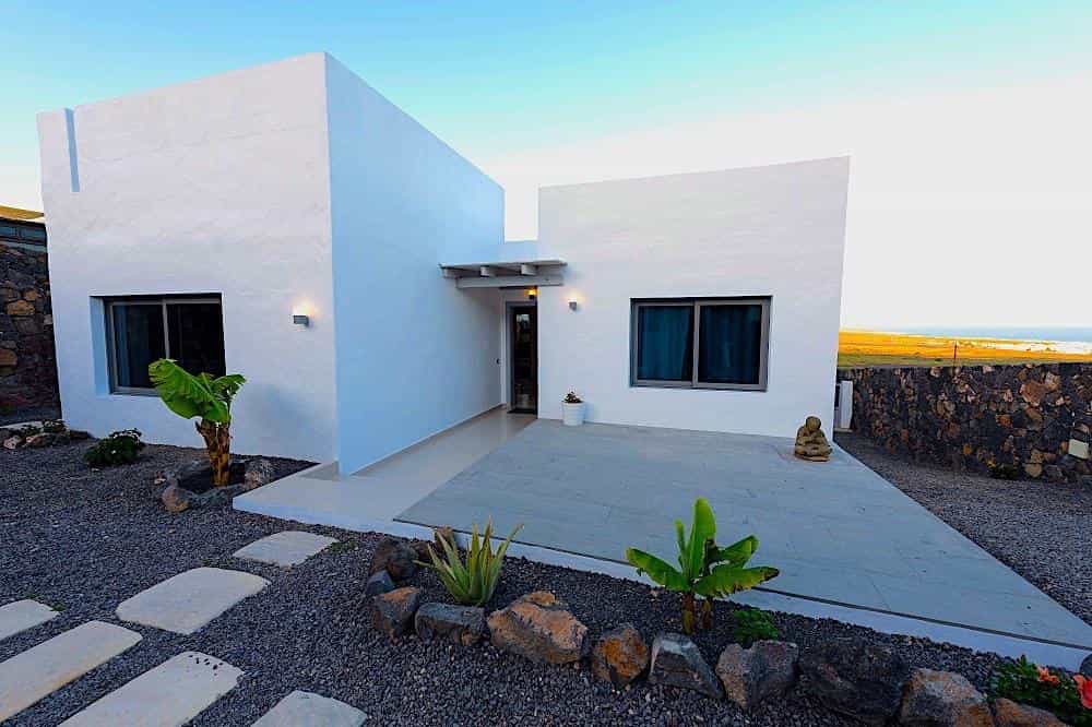 House in Teguise, Canary Islands 10031860