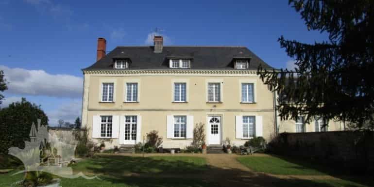 Hus i Bourgueil, Centre-Val de Loire 10032135
