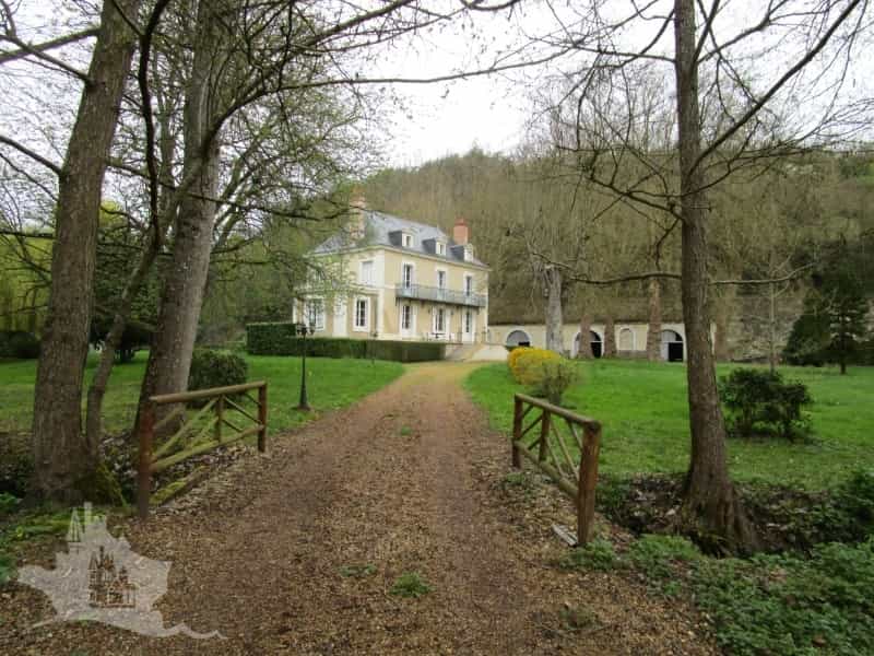 Hus i Chateau-du-Loir, Pays de la Loire 10032236