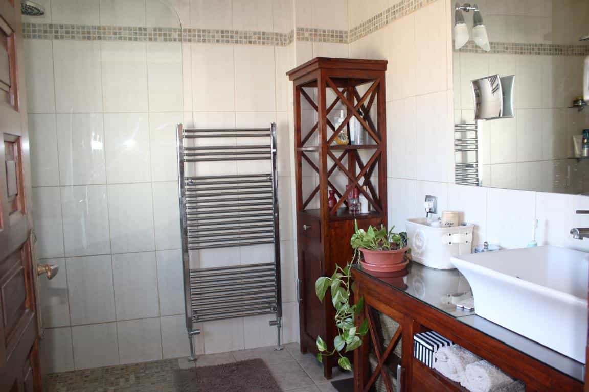 rumah dalam Moraira, Costa Blanca 10032428