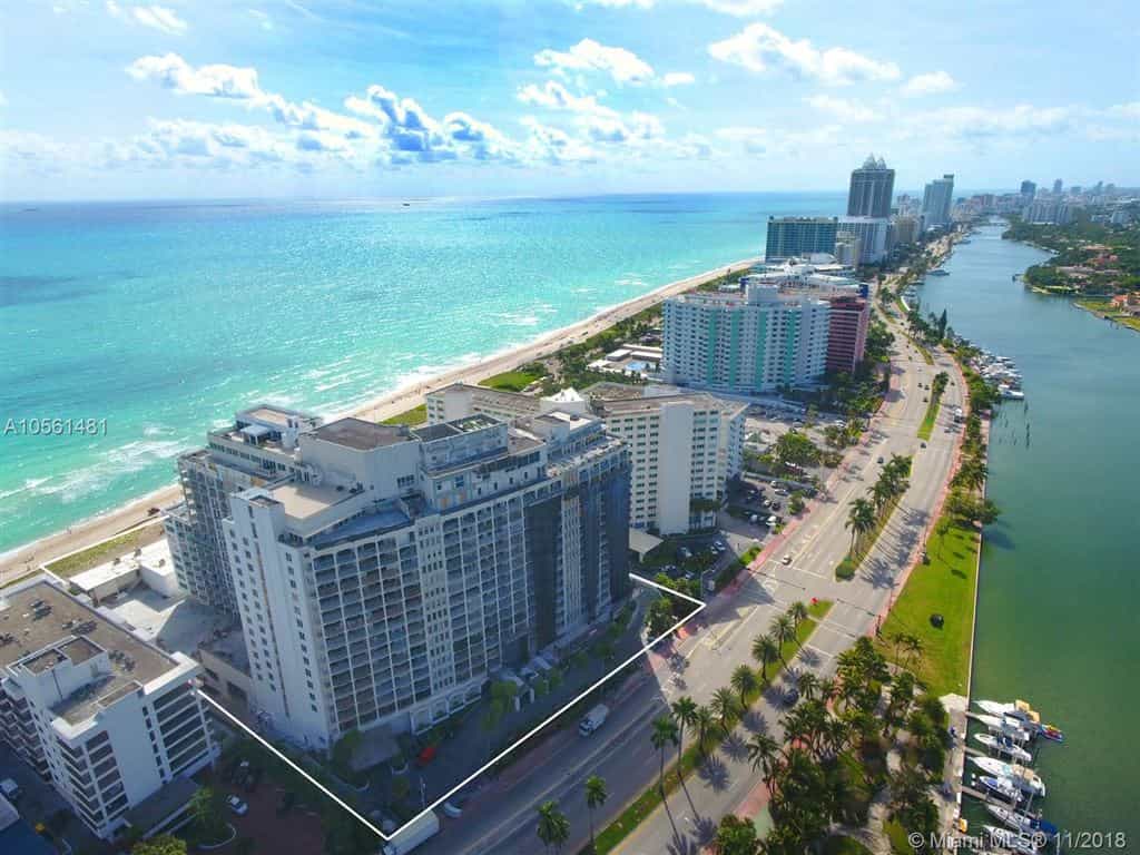 Condomínio no Praia de Miami, Flórida 10032525