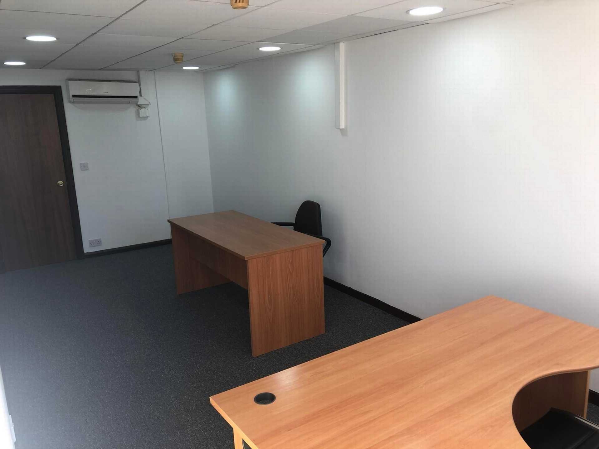 辦公室 在 拉利尼亞德拉康塞普西翁, 安達盧西亞 10032647
