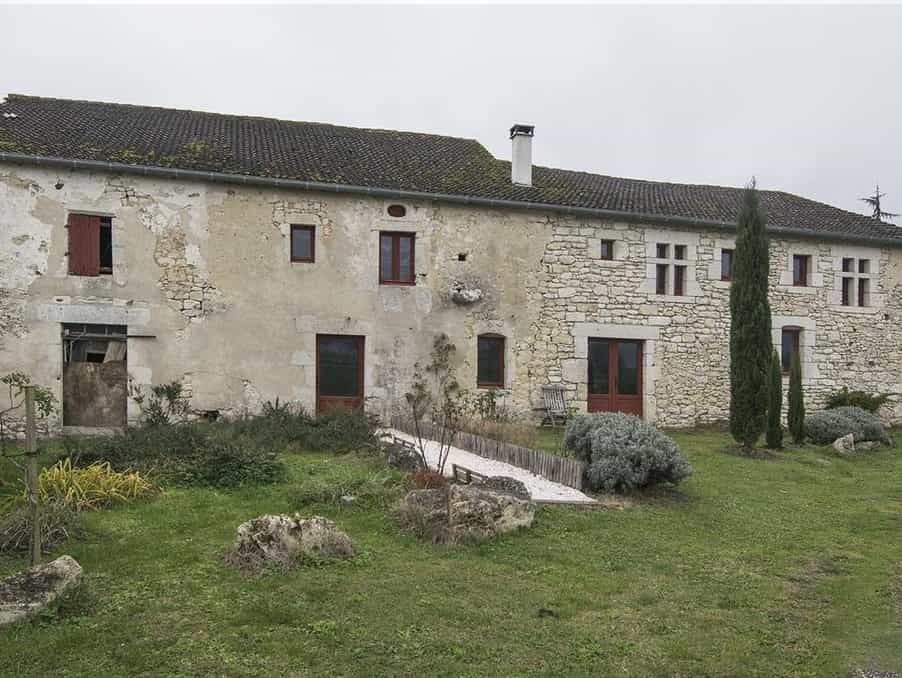 房子 在 Soumensac, Nouvelle-Aquitaine 10032726