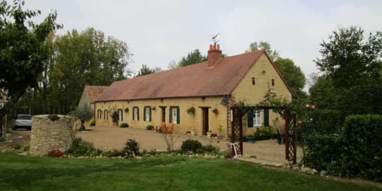 Будинок в Sable-sur-Sarthe, Pays de la Loire 10032730